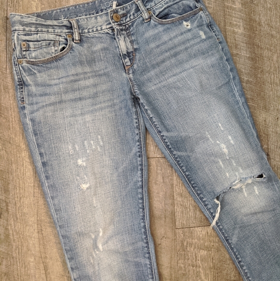 Women's loft size 4 skinny - boyfriend/ mom jeans - Picture 3 of 3